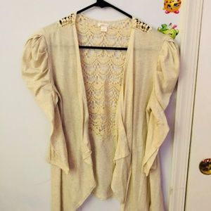 ruffled shoulder 3/4 crochet back